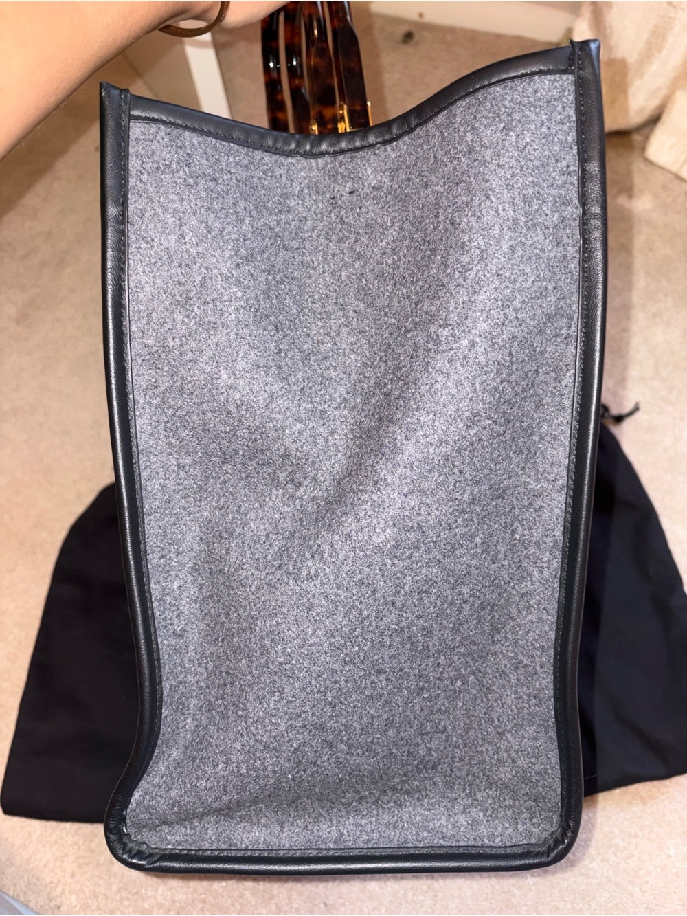 Authentic- Fendi Large Sunshine Shopper Tote Gray Flannel Wool FENDI Logo - Picture 16 of 16